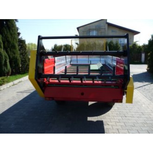 Remorca de impratiat gunoi monoax Z3,5t